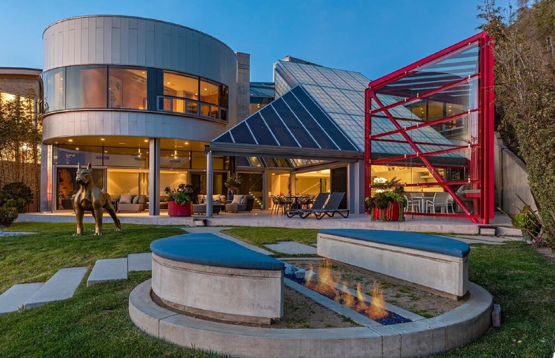 Feng Shui-inspired home, California, USA